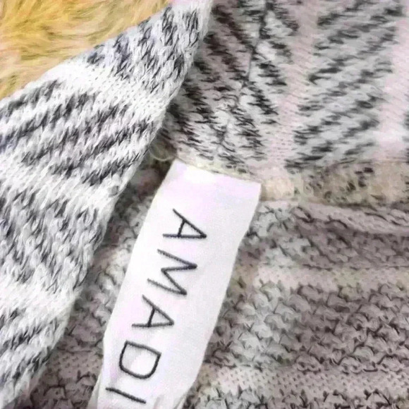 ANTHROPOLOGIE AMADI SWEATER - Picture 4 of 4